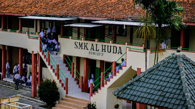 Foto Sekolah – SMK AL HUDA BUMIAYU