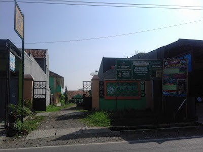 Foto Sekolah – SMK AL MAARIF BUMIAYU