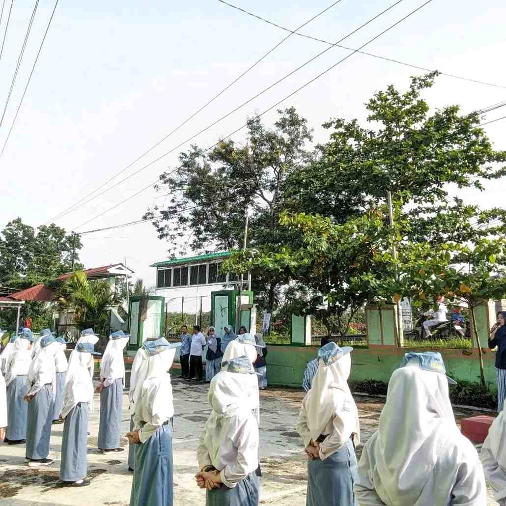 Lapangan Olahraga – SMK AMILIA PAGUYANGAN
