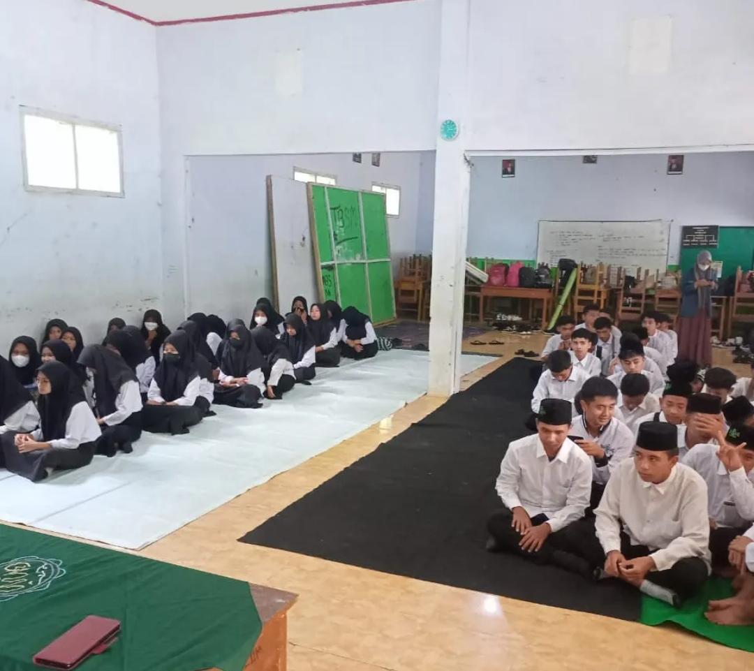 Ruang Kelas – SMK MA`ARIF NU 02 PAGUYANGAN