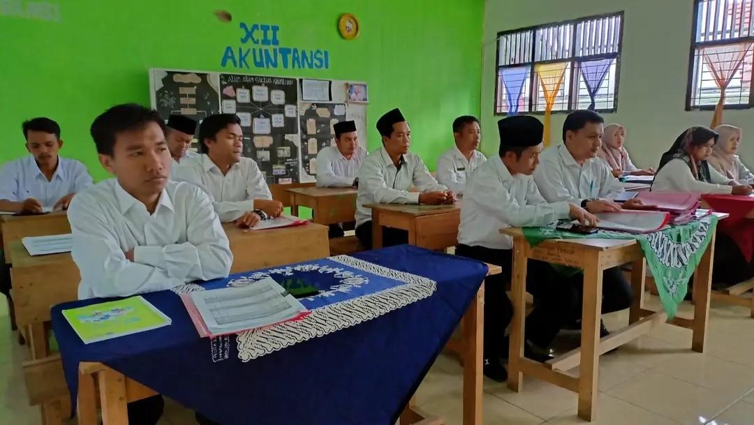 Ruang Kelas – SMK MA`ARIF NU 03 SIRAMPOG