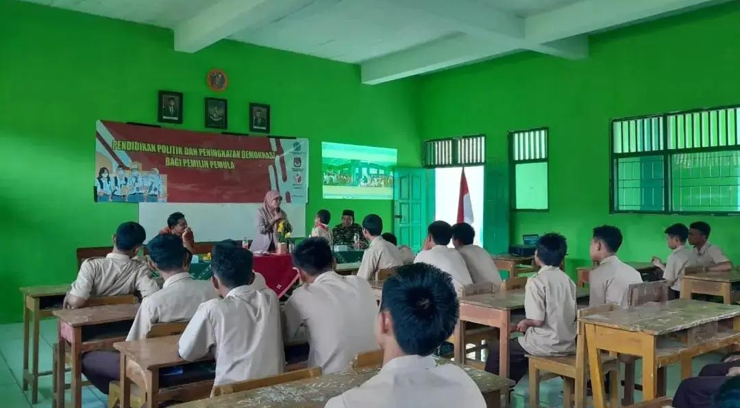 Ruang Kelas – SMK MAARIF NU 1 SIRAMPOG