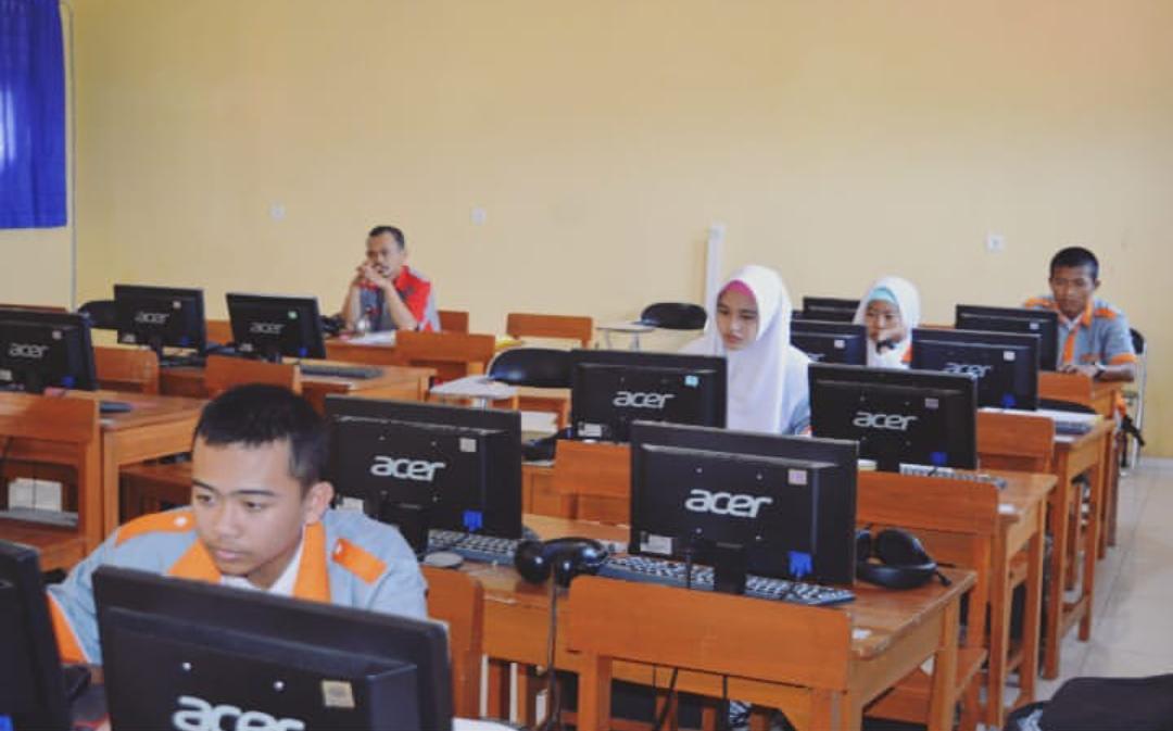 Ruang Kelas – SMK NEGERI 1 TONJONG