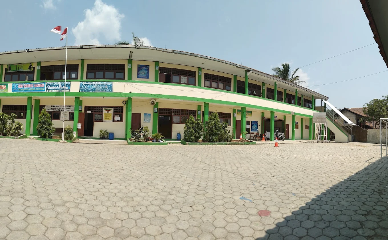 Foto Sekolah – SMK YANURIS TONJONG